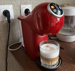 Кавоварка капсульна Krups Dolce Gusto Genio S Plus KP340B10 фото від покупців 11