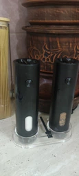 Набор из 2 электрических мельниц для специй с подсветкой и подставкой Electric Grinder SET для измельчения соли и перца, черный фото от покупателей 11