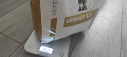 Сухий корм для дорослих котів Royal Canin URINARY S/O при захворюваннях нижніх сечовивідних шляхів 2 кг