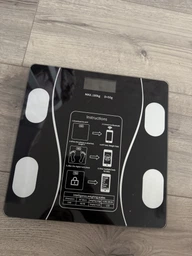 Ваги підлогові смарт розумні скляні для дому Scale one Black електронні фітнес Bluetooth з додатком для смартфона 180 кг білі фото від покупців 13