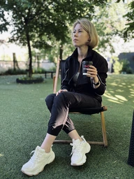 Спортивний костюм жіночий Puma Woven Tracksuit Cl 69190782 M Vibrant Silver (4069162217981) фото від покупців 1