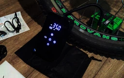 Авто компрессор беспроводной портативный 5в1 с функцией Powerbank 6000 mAh 10.3 Bar автомобильный насос для колес машины шин фото от покупателей 9