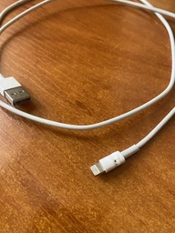 Комплект зарядки для Apple iPhone, Сетевое зарядное устройство 5W USB Power Adapter , Кабель зарядки USB to Lightning