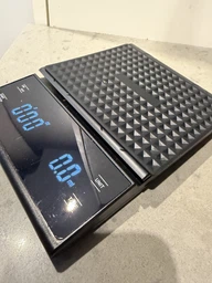 Электронные весы с таймером 0.1–5000 г, сенсорные, LCD-дисплей, функция TARE + силиконовый коврик фото от покупателей 10
