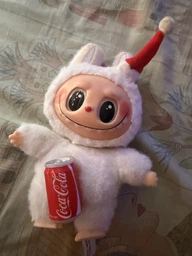 Дитяча м'яка іграшка сюрприз Лабубу Labubu Coca-Cola плюшева, брелок для ключів сумки портфеля для дітей та дорослих 17 см фото від покупців 3