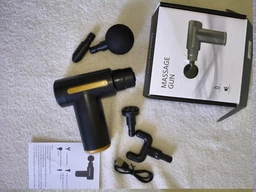 Масажер ударний перкусійний масажний пістолет 4в1 з 4 насадками Massage Gun