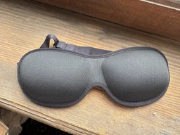 Маска для сна 3D с эффектом памяти анатомическая повязка на глаза без давления дышащая ночная маска для глаз для медитации путешествий и дома чёрная Kayfovo B-1