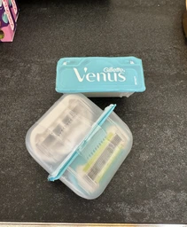 Змінні картриджі для гоління (леза касети) жіночі Gillette Venus 5 лез Extra Smooth касети 4 шт