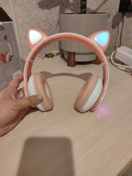 Беспроводные детские светящиеся LED наушники с кошачьими ушками Bluetooth 5.0 складные CAT VIV-23 со встроенным микрофоном Mp3 MicroSD и цветной подсветкой Фиолетовые фото от покупателей 9