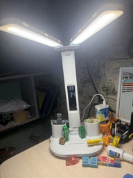 Світлодіодна настільна лампа трансформер на акумуляторі з дисплеєм 12в1 Tech Lamp - багатофункціональна з подвійним джерелом світла, календарем, термометром та тримачем для ручок, біла