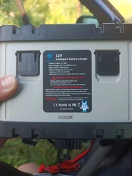 Зарядное устройство универсальное для аккумулятора автомобиля 6A 12V импульсное фото от покупателей 3