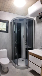 Водонагрівач "Квадрат" Mixxus EWH-14100 CUBE WET(Н) накопичувальний 100 л, мокрий тен 2,0 kW (WH061