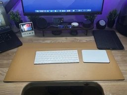 Настольный коврик Native Union Desk Mat Black/Kraft (DESK-MAT-BLKKFT)