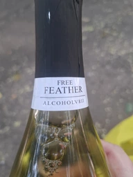 Вино ігристе Free Feather Alcoholfree Sparkling безалкогольне біле напівсолодке 0.75 л (4060573000049) фото від покупців 2