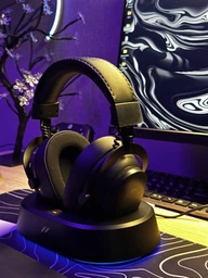 Беспроводная игровая гарнитура MCHOSE V9 Turbo+ с комбинированным подключением, магнитной зарядной станцией, Ягодно-красный