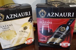 Вино Aznauri Алазанська долина біле напівсолодке 3 л 9-13 % (4820189291985)