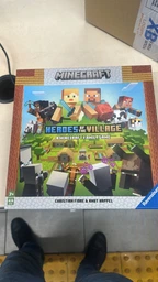 Настольная игра Ravensburger Minecraft Junior Герои деревни (многоязычная версия) (4005556209149)
