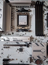 Материнская плата MSI B850 GAMING PLUS WIFI6E (sAM5, AMD B850, PCI-Ex16) фото от покупателей 1