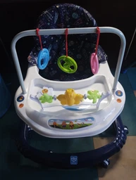 Детские ходунки M 0591-4 Bambi с ярким дизайном и регулируемой высотой