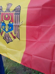 Молдавский флаг, знамя Молдавии 150*90 см с люверсами для флагштока, национальный государственный баннер страны Молдавия фото от покупателей 1
