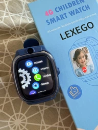 Детские смарт часы с сим картой LEXEGO 4G с GPS трекером видеозвонками камерой SOS голосовым чатом геозоной Wi-Fi LBS Nano-SIM прослушиванием, умные часы экран 1.69" для детей, аккумулятор 600 мА·ч, 2 ремешка K88SW-BL фото от покупателей 1