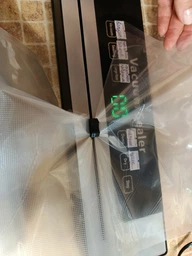Вакууматор для продуктів 120W із запайкою для дому 10 пакетів фото від покупців 2