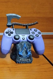 Держатель для геймпада DualShock 4 и DualSense Assassin's Creed Valhalla фото от покупателей 1