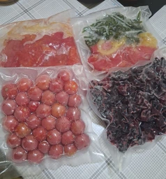 Вакуумний пакувальник побутовий вакууматор Deluxe Food Model: vs0150 українська версія для їжі так продуктів 120 Вт з дисплеєм та різаком + шланг для вакуумування фото від покупців 1