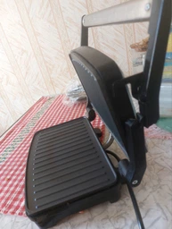 Гриль GRUNHELM G753