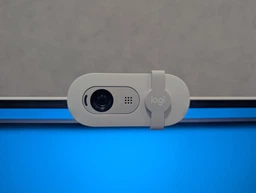 Веб-камера Logitech Brio 100 Full HD Webcam Graphite 1920x1080 USB 30 кадр/сек черный 960-001585