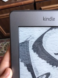 Електронна книга Amazon Kindle Touch - Refurbished фото от покупателей 1