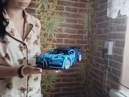 ​Конструктор машинка технік Bugatti chiron на 1220 деталей в масштабі 1:14 Бугатті синій