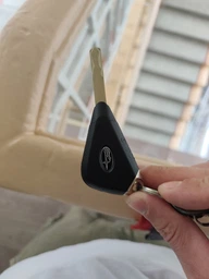 Корпус ключа с кнопками Subaru 3 кнопки DAT-17 треугольный