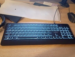 Клавиатура Gembird Slim Multimedia White Backlight USB Black (KB-UML-04-CYRL) фото от покупателей 2