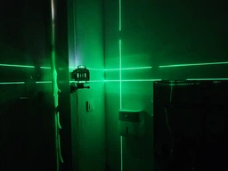 Лазерний рівень акумуляторний 4D Vollyx 16 ліній 360° зелений промінь нівелір самовирівнюється у кейсі червоний фото від покупців 1