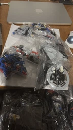Конструктор мотоцикл BMW M 1000 RR 1:5, 1920 деталей, коллекционная техническая модель. 42130 фото от покупателей 7