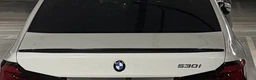 Спойлер багажника на BMW 5 на G30 F90 2017-2024 стиль М5 черный глянец