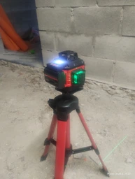 Лазерний рівень акумуляторний 4D Vollyx 16 ліній 360° зелений промінь нівелір самовирівнюється у кейсі червоний фото від покупців 2