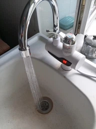 Кран електричний проточний водонагрівач з LCD екраном нижнє підключення