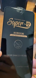 Защитное стекло на Samsung Galaxy S21 FE на весь экран 9D Shieldy