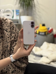 Мобильный телефон Apple iPhone 17 512GB Mist Blue (MG6T4AF/A) фото от покупателей 1