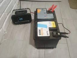 Зарядное устройство универсальное для аккумулятора автомобиля 6A 12V импульсное фото от покупателей 9
