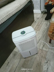Осушувач повітря EvoAir ComfoDry 20, до 50 м², 20 л/добу, резервуар 3,8 л, датчик вологості, сушіння білизни, нічний режим, білий фото від покупців 15
