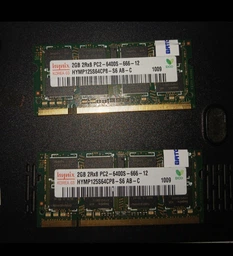 Комплект оперативної пам'яті Hynix SODIMM DDR2 4Gb (2Gb+2Gb) 800 MHz 6400s CL6 (HYMP125S64CP8-S6 AB-C) Б/У