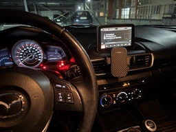 Універсальний автотримач для телефона у вентиляційну решітку в автомобіль D42-G