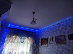 Розумна світлодіодна стрічка 10 метрів RGB з Bluetooth, водостійка, самоклеюча гірлянда, LED живлення від USB з додатком