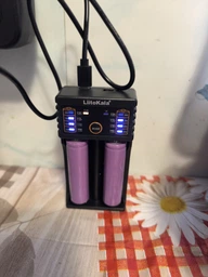 LiitoKala Lii-202 універсальний зарядний пристрій 18650, АА, ААА Li-Ion, LiFePO4, Ni-Mh PowerBank