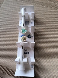 Сменные насадки к электрической зубной щетке Oral-B iO Максимальная очистка 4 шт (8700216199513) фото от покупателей 3