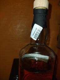 Виски MacIntyre’s Drop Blended Whisky 0.7 л 40% в подарочной упаковке (850072103693) фото от покупателей 2