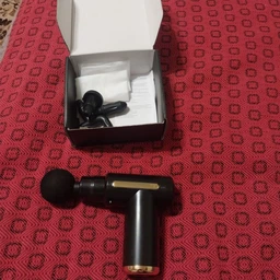 Ручний масажер перкусійний Mini Massager Gun із вбудованим екраном, акумуляторний, портативний фото від покупців 1